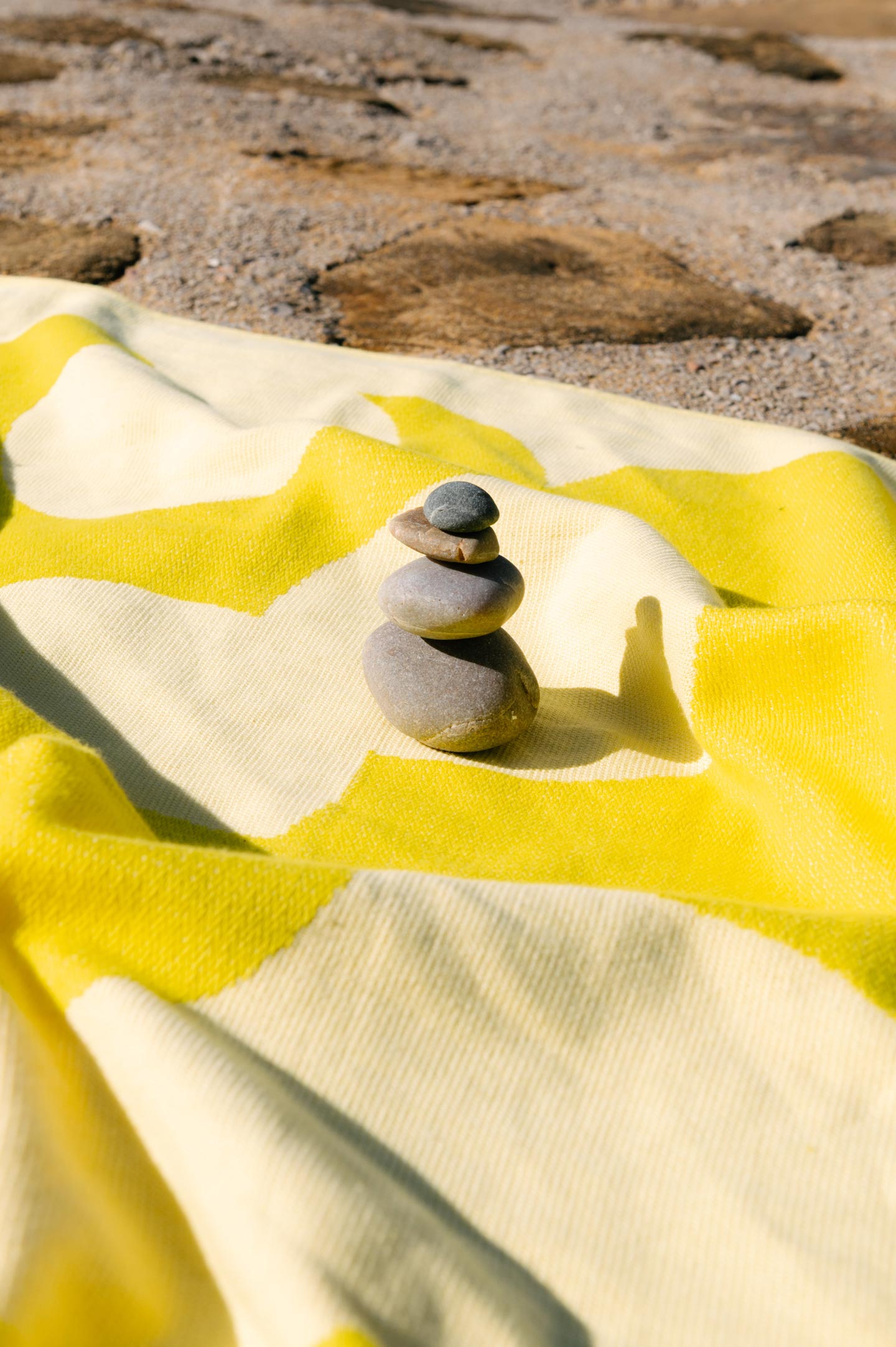 Drops Beach Towel - 100 x 180