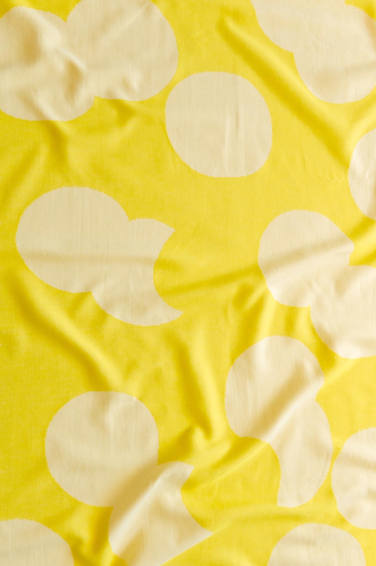 Drops Beach Towel - 100 x 180