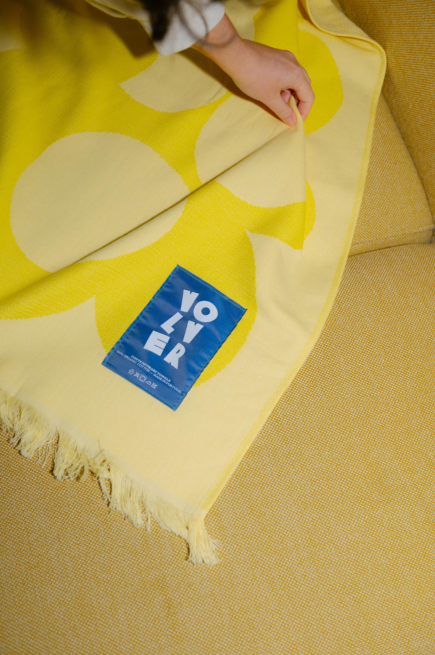 Drops Beach Towel - 100 x 180