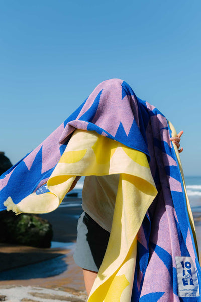 Flashhhh Beach Towel - 100x180
