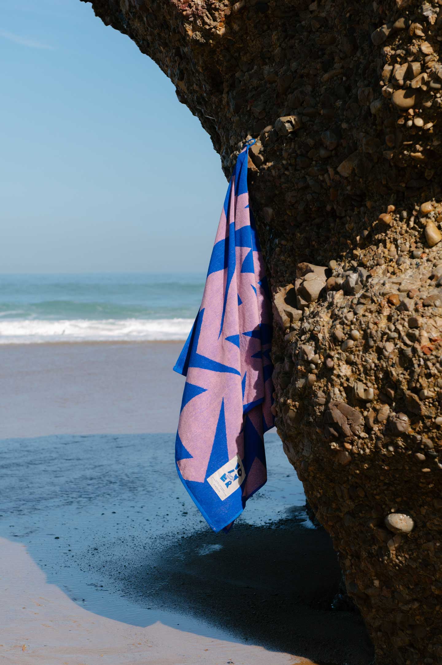 Flashhhh Beach Towel - 100x180 – Hello Volver